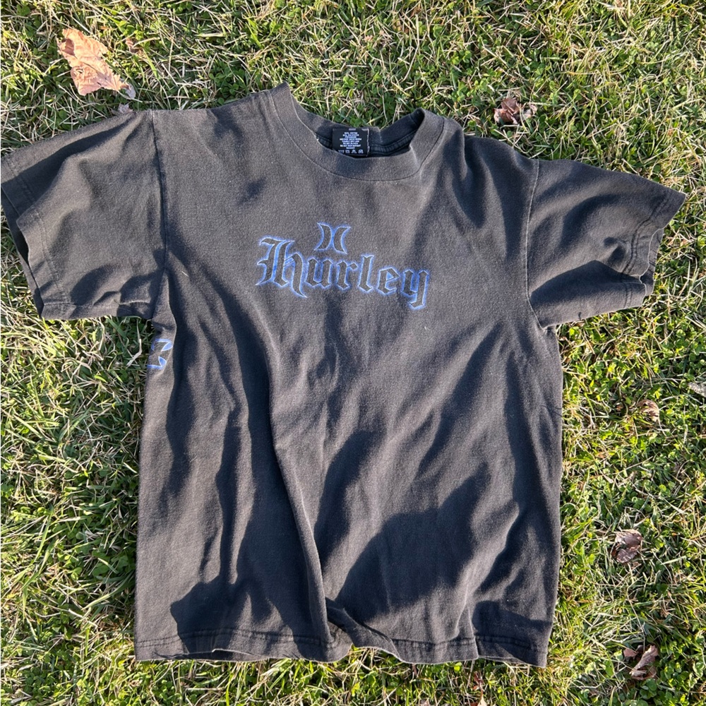 Y2K grunge Hurley tee